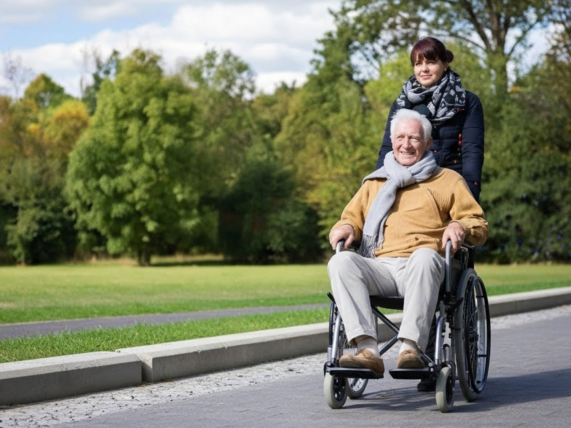 Caregiver familiari, l’Italia mette in campo un primo sistema di tutele e qualche risorsa per una platea di 7 milioni di persone