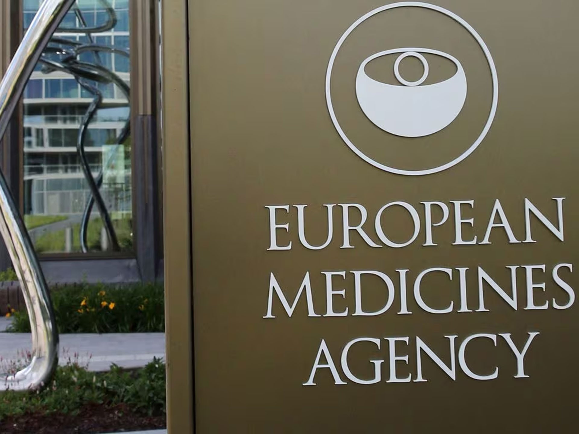 L’Ema nega l’approvazione del farmaco per l’Alzheimer di Eli Lilly